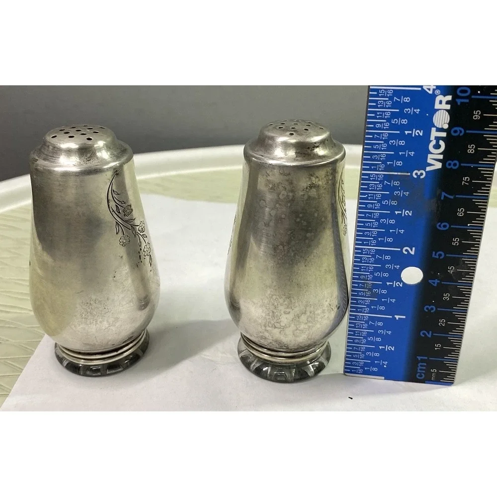 Vintage Metal W/Glass Bottom Salt&Pepper Shakers Engraved Floral Design 3.5
